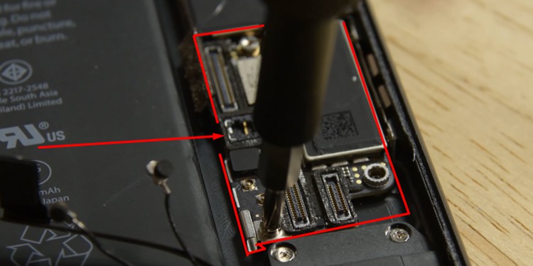 How To Fix A Loose IPhone Charging Port - 96
